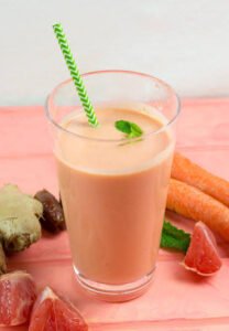 Smoothie detox de toronja y jengibre